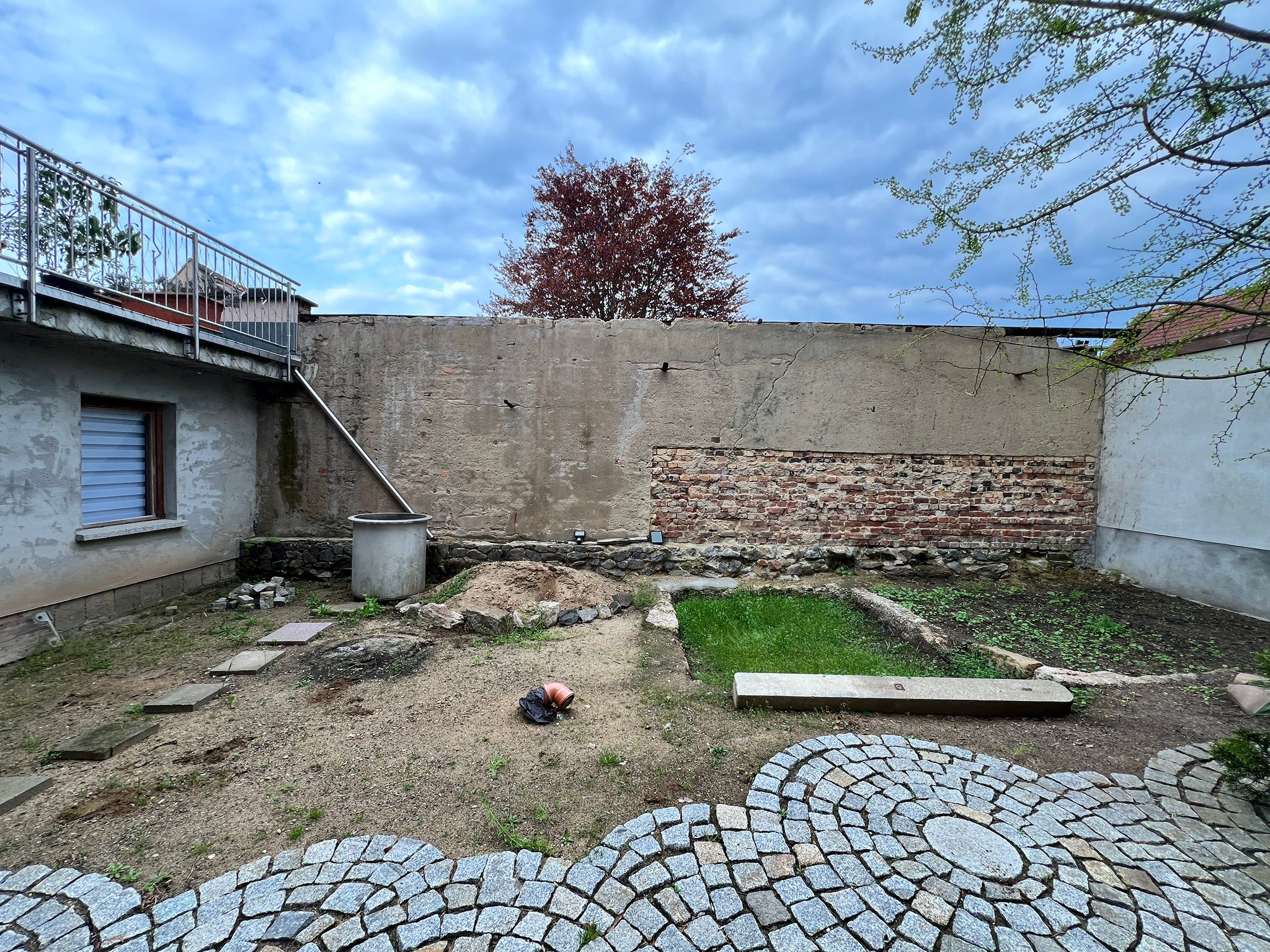 Garten vorher